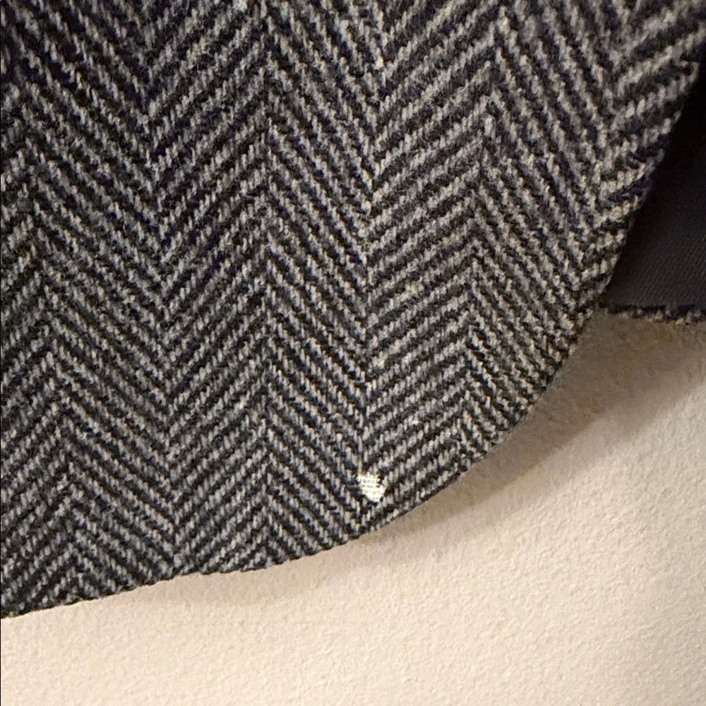 Elegant Gray Men's Blazer